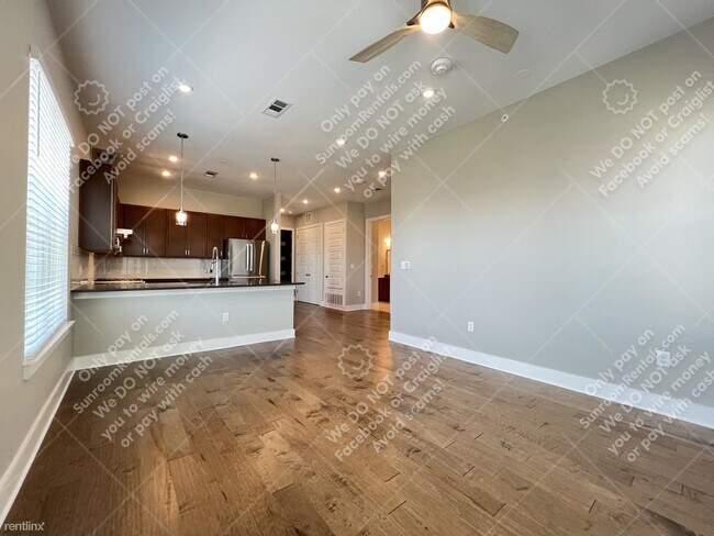 Foto del edificio - 2 br, 1 bath Condo - 4415 Jackson Ave 4205...