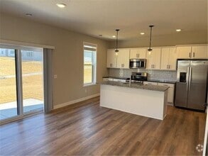 Building Photo - 5370 Robinwood Ct