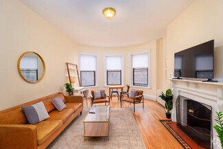 Building Photo - 299 Newbury St