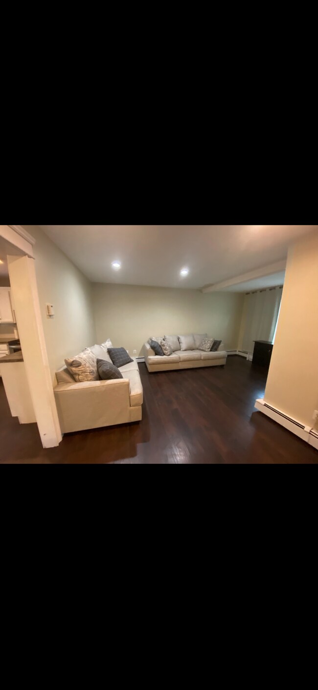 Foto del edificio - 110 Parkwood Dr