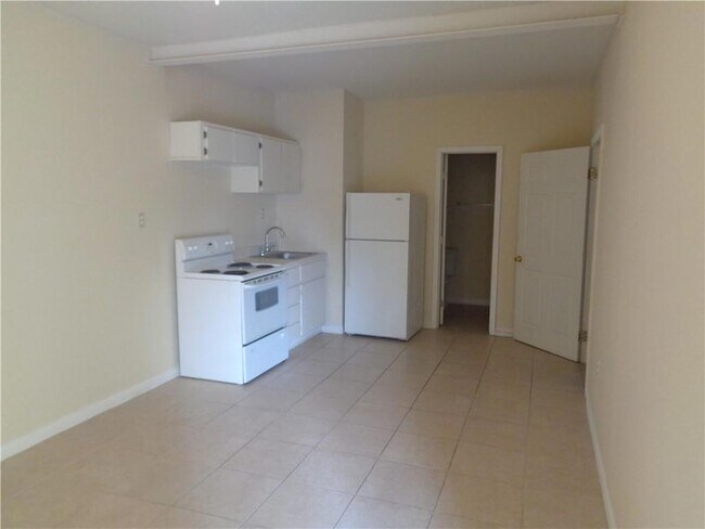 Foto del edificio - 1331 SW 44th Terrace