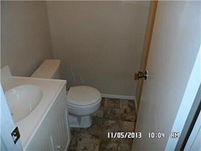 Foto del edificio - 5247 Darkmoor Ln