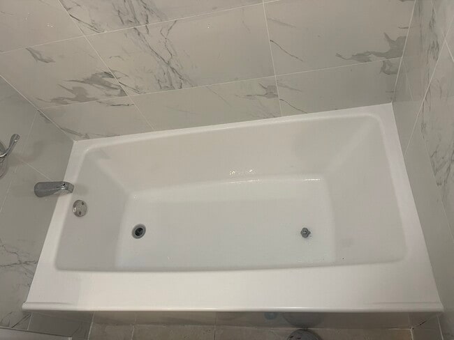 Building Photo - 5953 NW 25th Ct