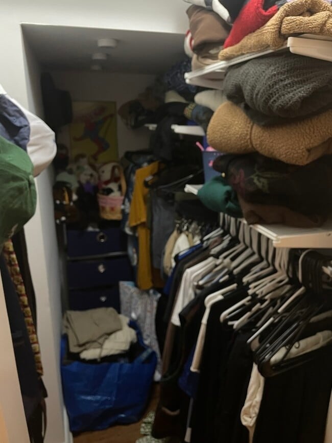 Building Photo - 1025 N Wood St