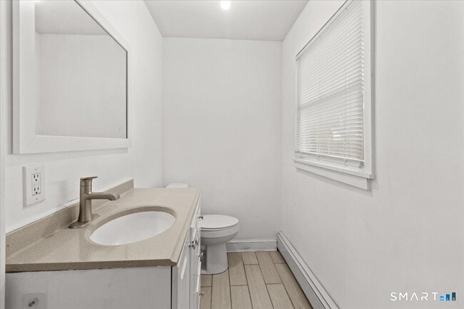 Building Photo - 16 Lilley Rd