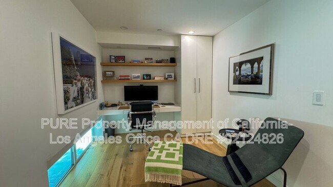 Building Photo - 1828 1/2 Canyon Drive