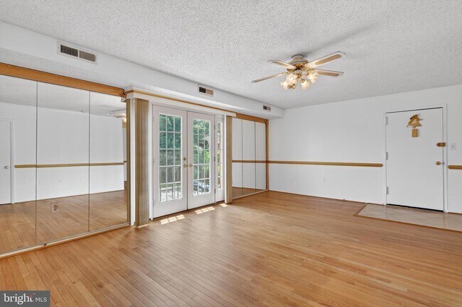 Foto del edificio - 3803 Swann Rd