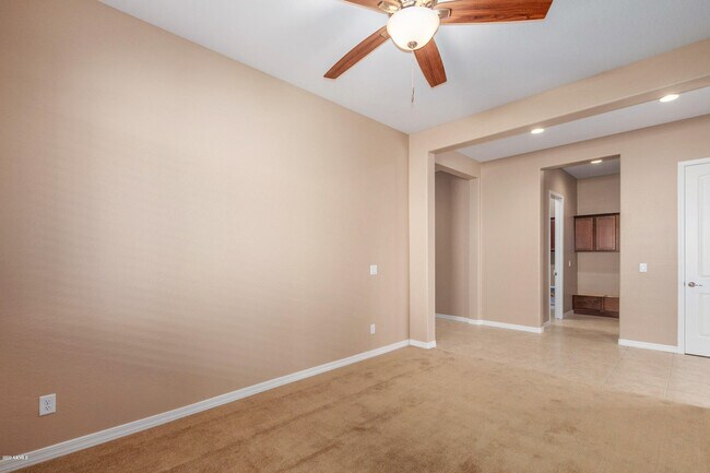 Foto del edificio - 8642 Wandering Creek Rd