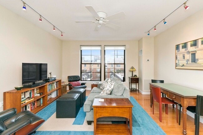 Photo - 535 Harrison Ave Apartment