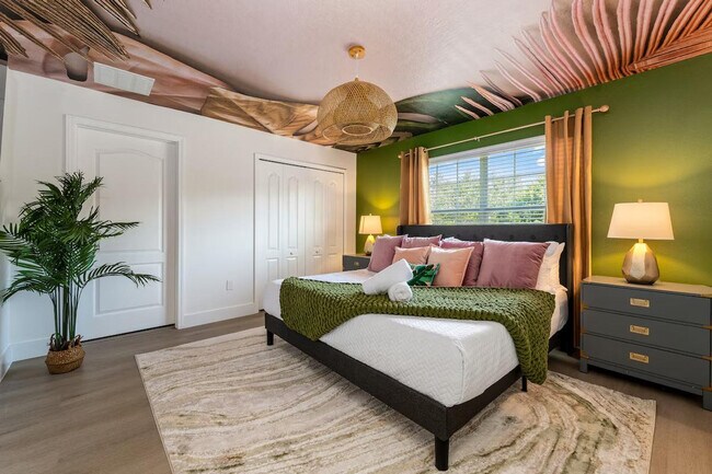 Foto del edificio - 8928 Cuban Palm Rd