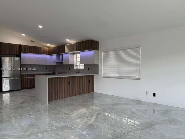 Foto del edificio - 189 Cameron Dr