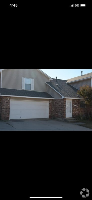 Building Photo - 921 Rambling Oaks Dr