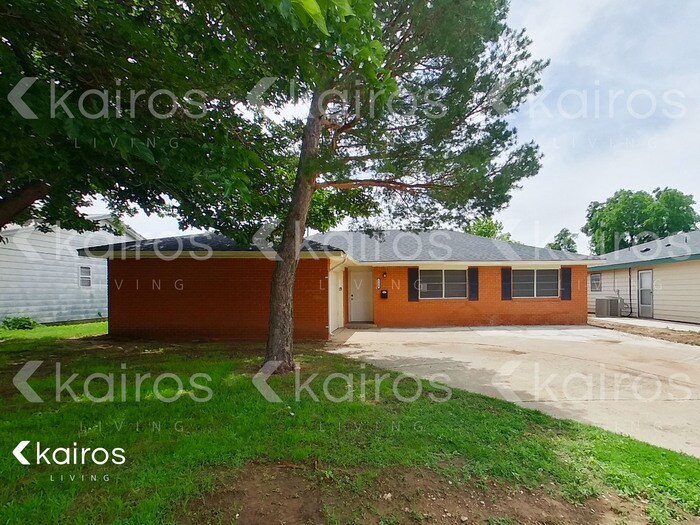 Primary Photo - 5129 Leland Dr.