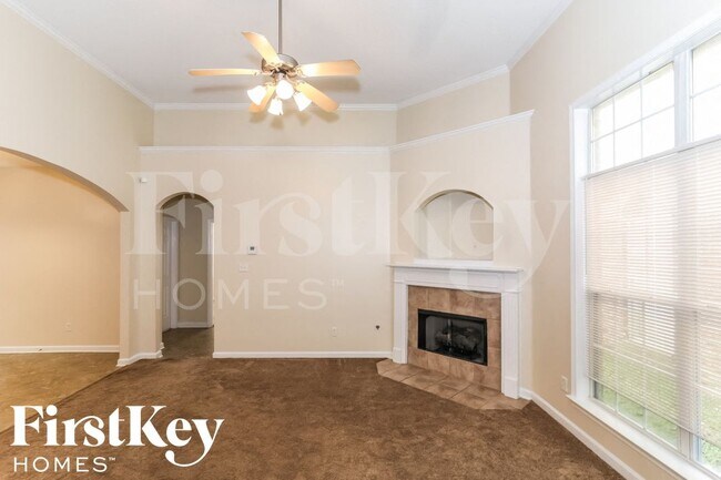 Building Photo - 2654 Bending Elm Cove