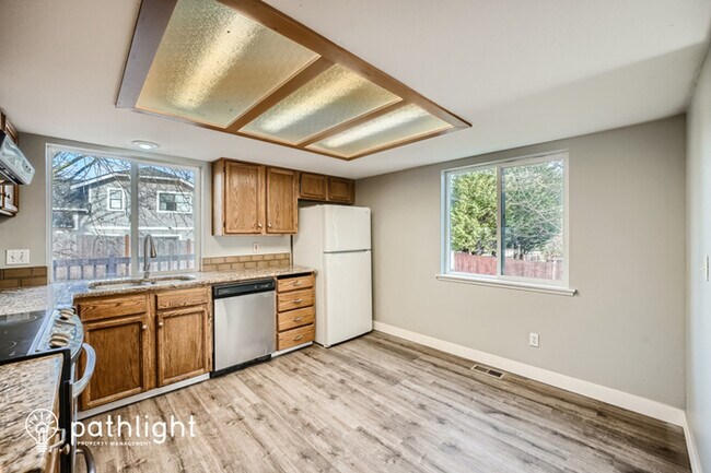 Foto del edificio - 12116 SE 280th St, Kent, WA, 98030