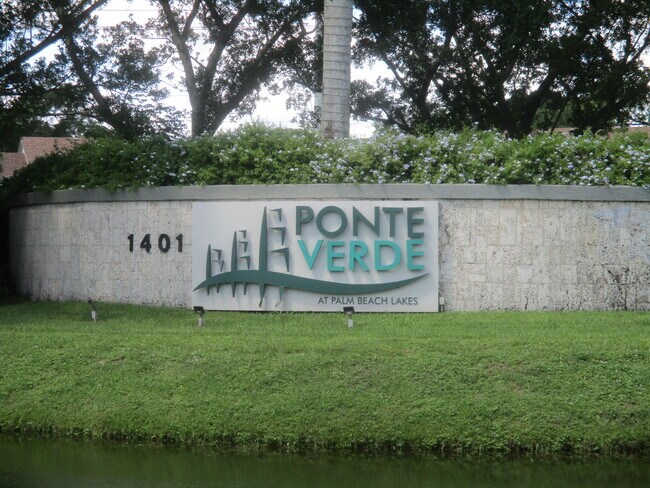 Foto del edificio - 1401 Village Blvd