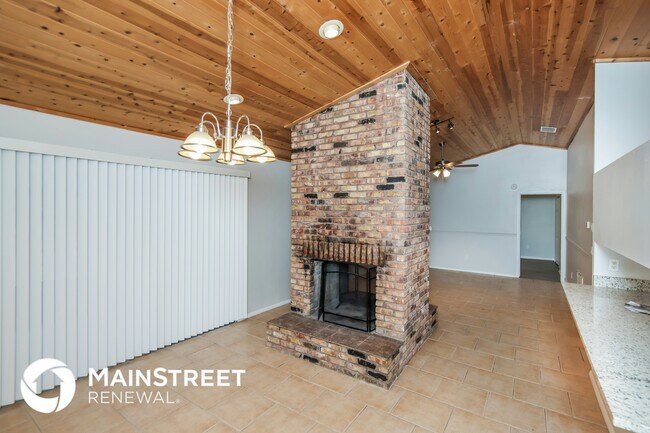 Foto del edificio - 524 Commodore Ave NW