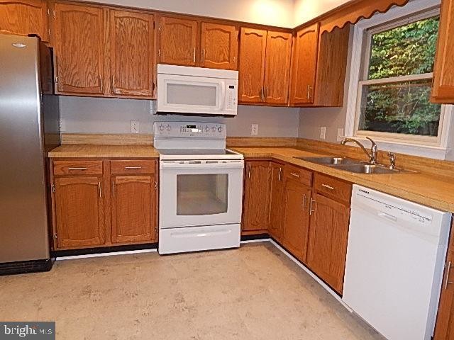 Building Photo - 12802 Lake Wilderness Ln