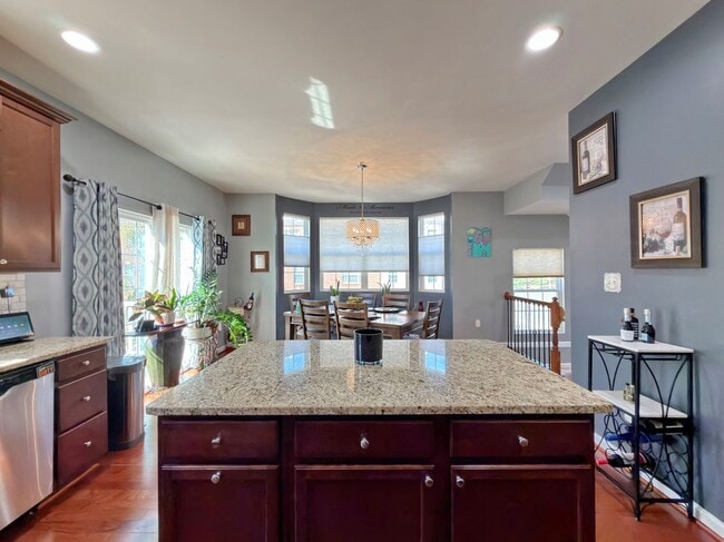 Foto del edificio - 2711 Coppersmith Pl