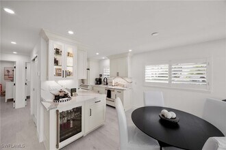 Building Photo - 2100 Gulf Shore Blvd N Building Photo - 2100 Gulf Shore Blvd N