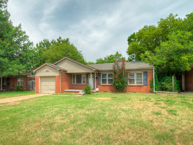 Building Photo - 1711 Brighton Ave