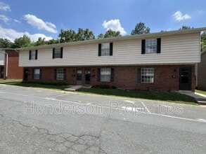 Building Photo - 1347 N 6th St