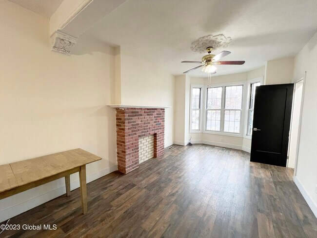 Foto del edificio - 169 Hoosick St