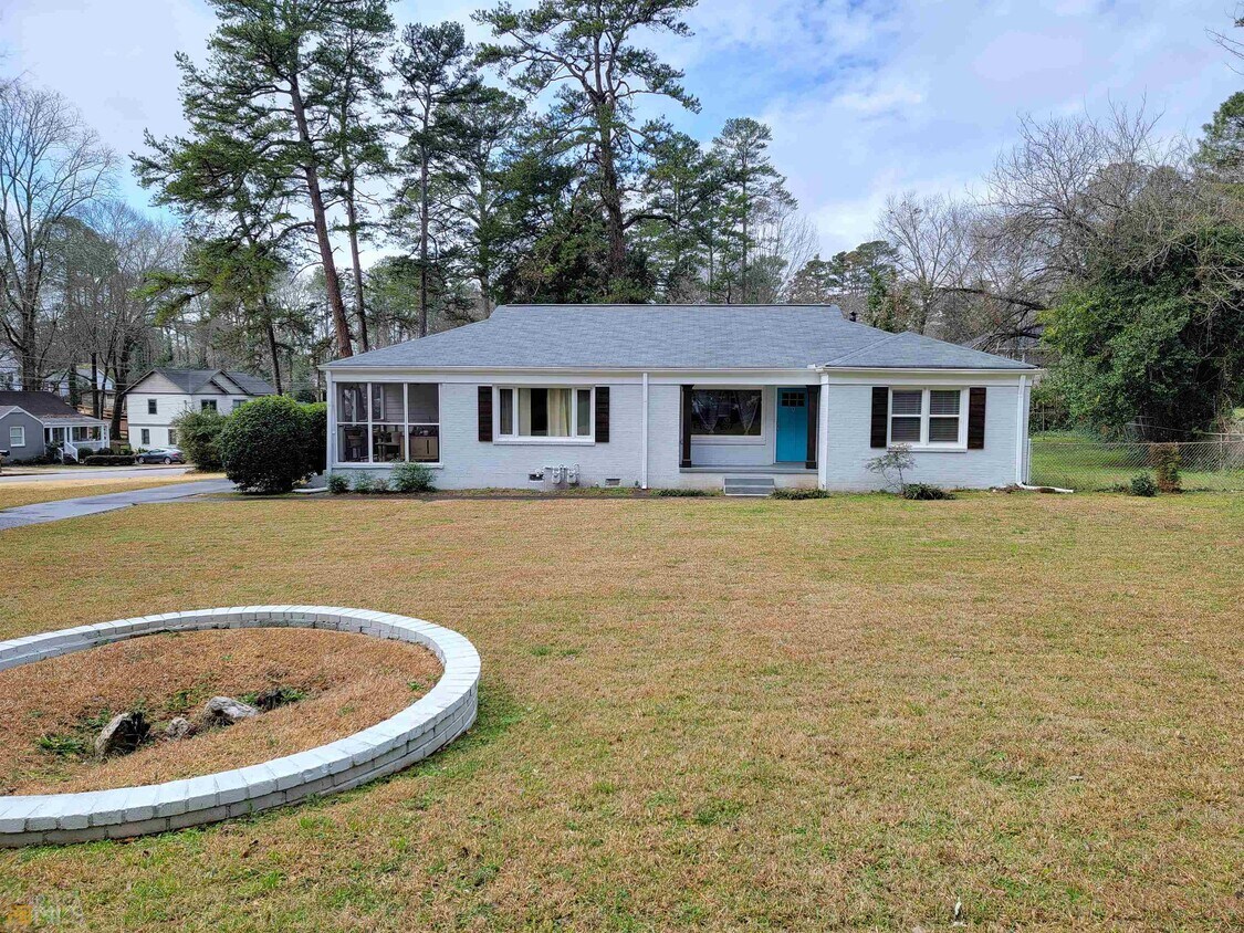 Primary Photo - 1249 Oldfield Rd