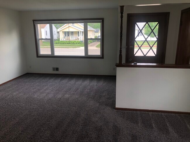 Foto del edificio - 2642 Avon Ave SW
