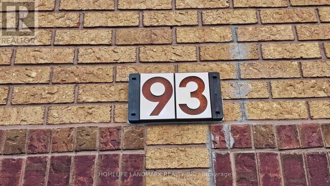 Building Photo - 93 Yorkland St