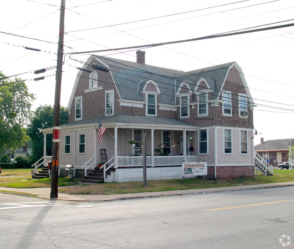 Building Photo - 48 Washington St