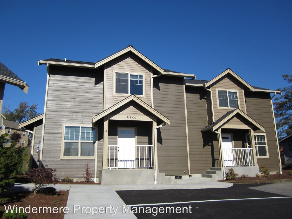 Primary Photo - 5755 Fallbrook Ln