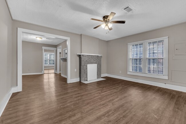 Building Photo - 481 Marianna St