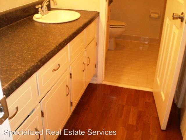 Building Photo - 495 Wavetree Dr
