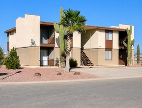 Building Photo - 10660 W Concordia Dr