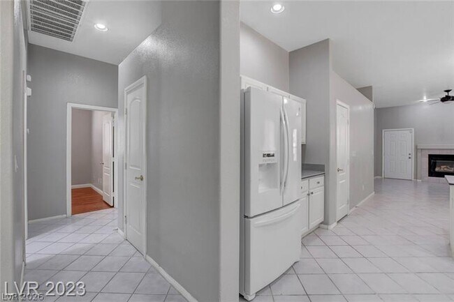 Building Photo - 1465 Verde Triandos Dr
