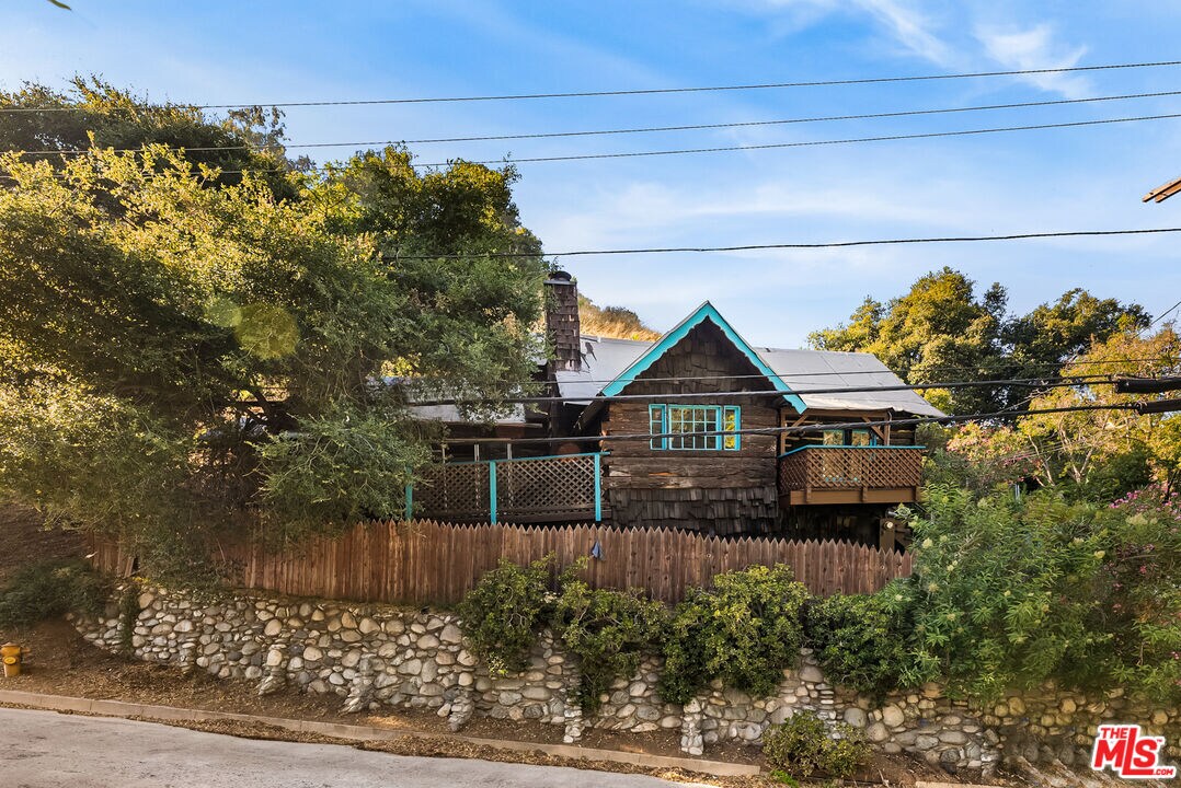 Primary Photo - 8157 Kirkwood Dr