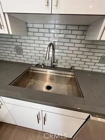 Foto del edificio - 9156 Morehart Ave