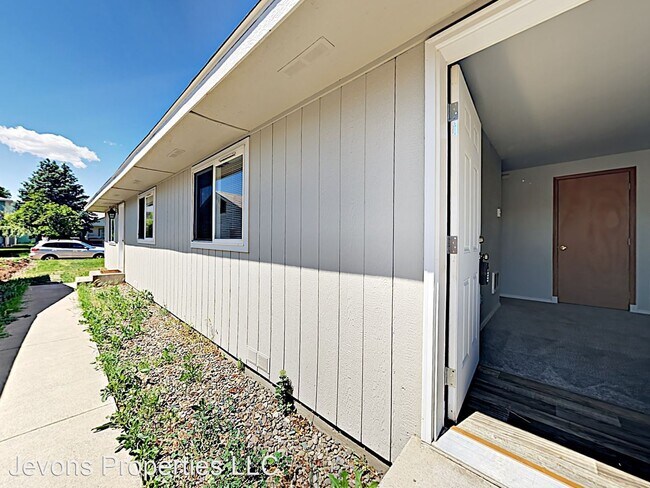 Building Photo - 907 S 4th Ave