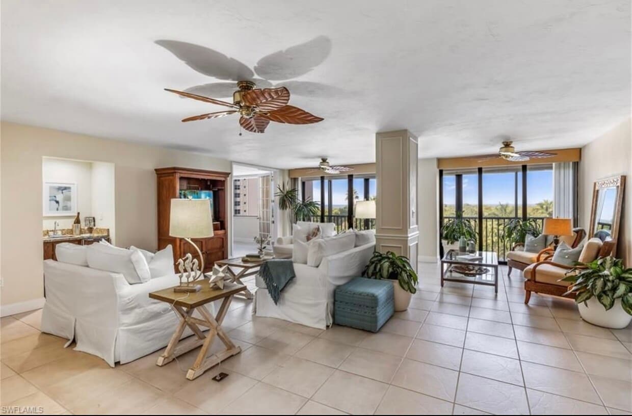 Primary Photo - 5601 Turtle Bay Dr