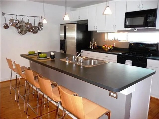 Foto del edificio - 908 Ruthven St