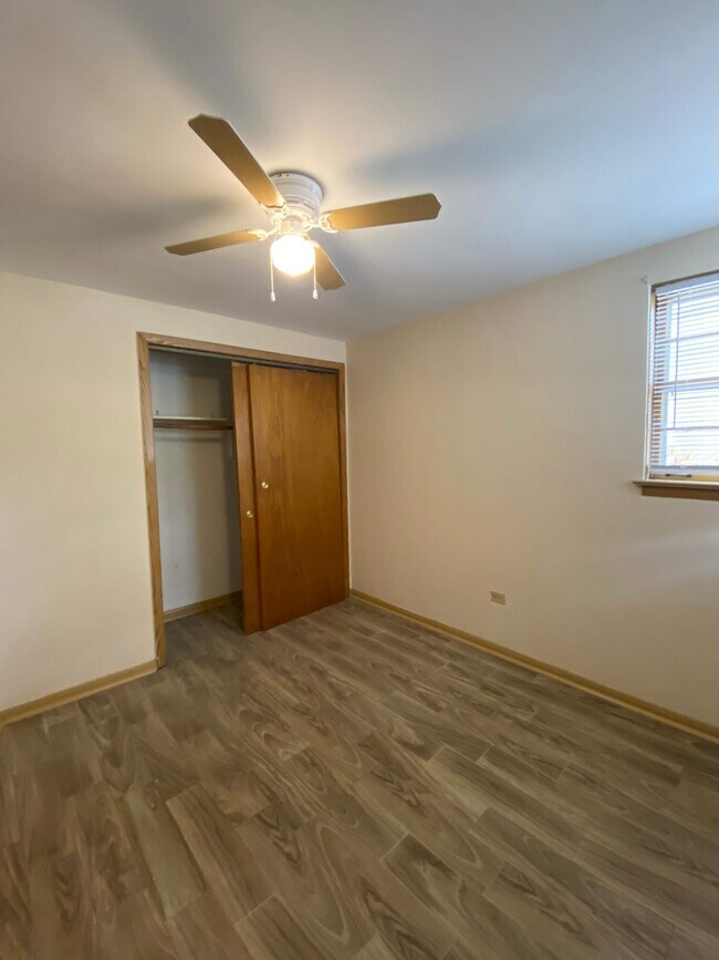 Foto del edificio - 2403 N 75th Ct
