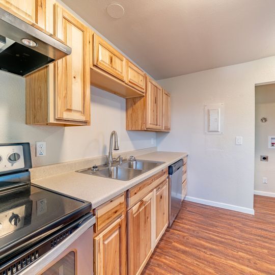 Foto del edificio - 4407 San Roberto Ave