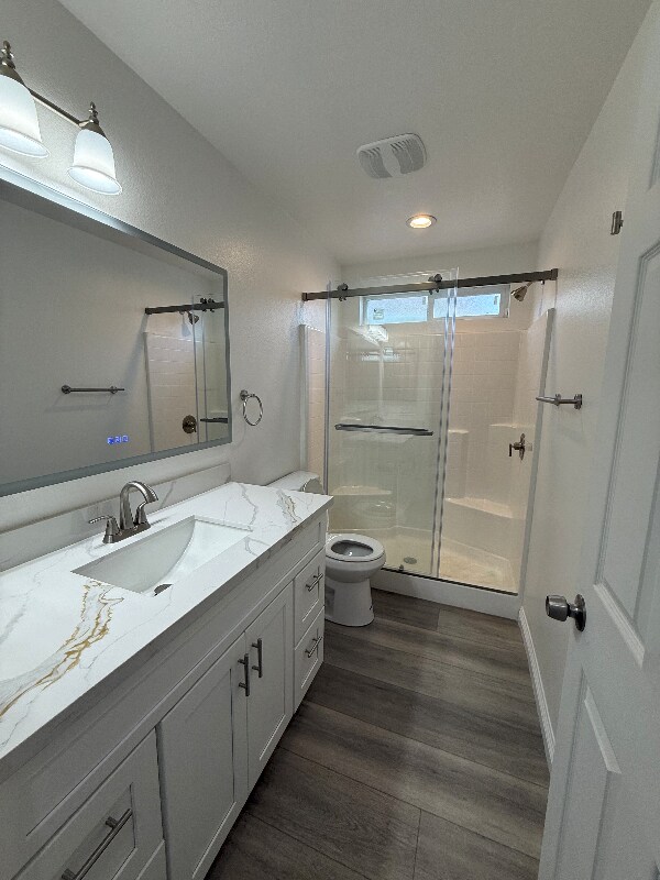 Foto del edificio - 7398 N Maple Ave