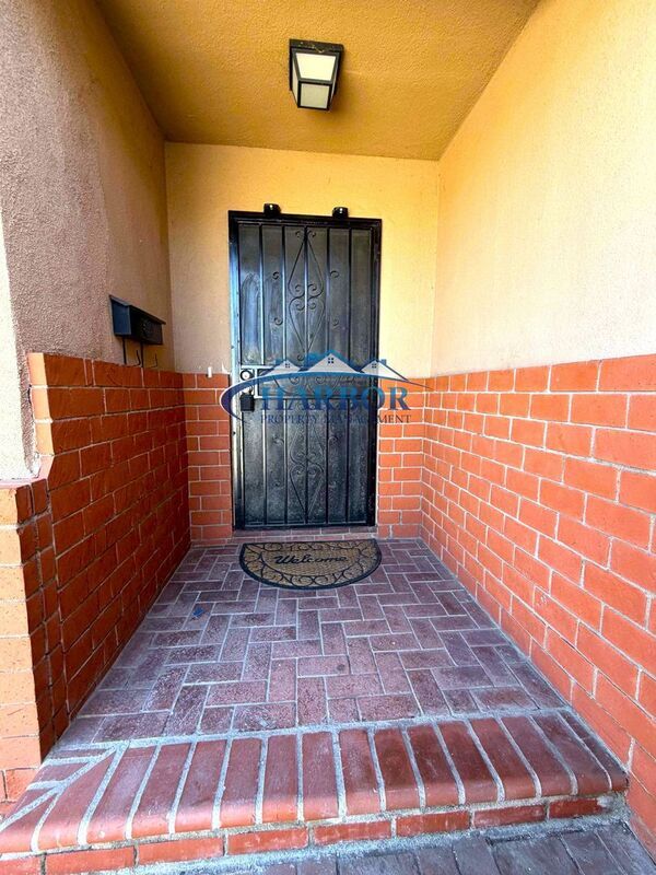 Foto del edificio - 21406 Budlong Ave