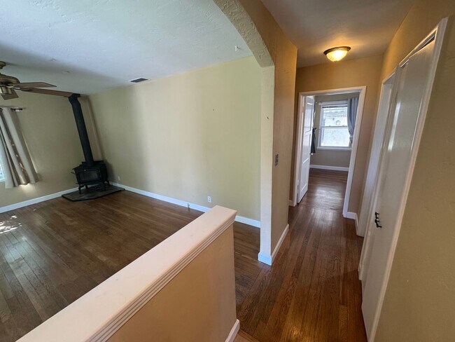 Building Photo - 2 Bed / 1 Bath | Tahoe Park Home Available...