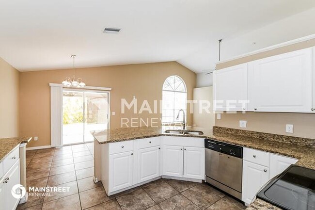 Building Photo - 511 SE 12th Ct, Cape Coral, FL 33990