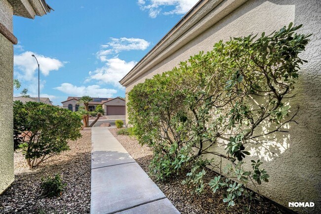 Foto del edificio - Charming 2BR House in 55+ Anthem Community...