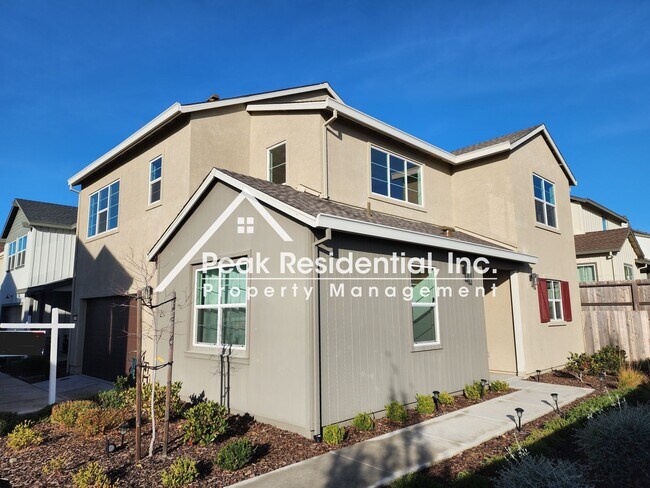Building Photo - Updated 4bd/3ba Folsom Home with 2 Car Garage