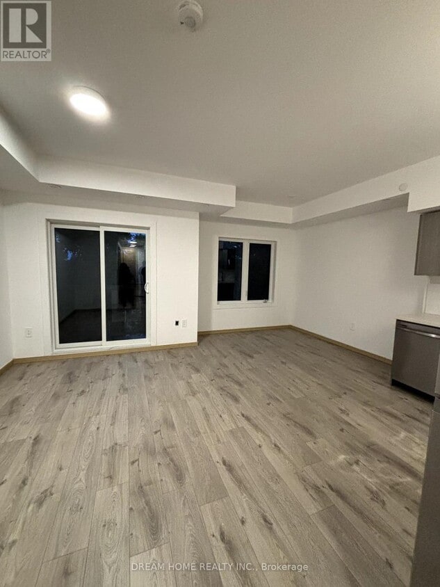 Primary Photo - 3445-C33445 Sheppard Ave E